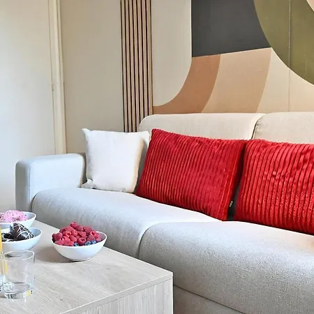 Petit Pratique - Ii * Neuilly-sur-Seine